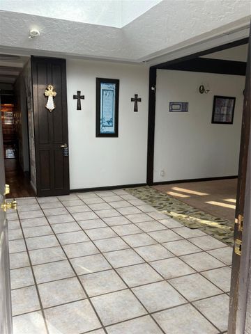 2013 Deats Road, Dickinson, TX 77539