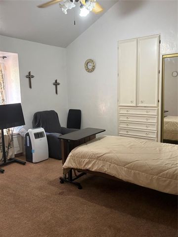 2013 Deats Road, Dickinson, TX 77539