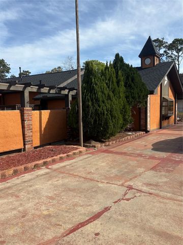 2013 Deats Road, Dickinson, TX 77539