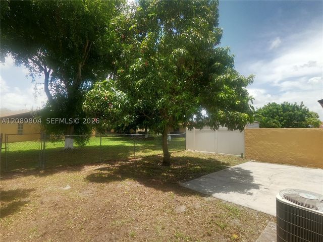 3060 NW 204th Ln, Miami Gardens, FL 33056