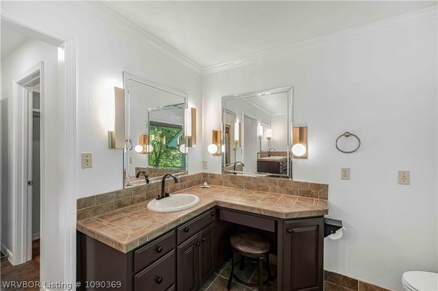 2401 Skye Road, Fort Smith, AR 72908