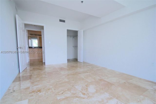 6362 Collins Ave 310, Miami Beach, FL 33141