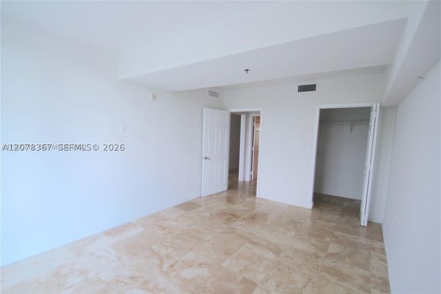 6362 Collins Ave 310, Miami Beach, FL 33141