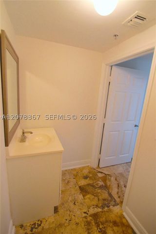6362 Collins Ave 310, Miami Beach, FL 33141