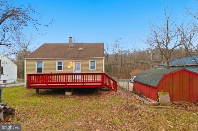 5330 DOGWOOD RD, Woodlawn, MD 21207