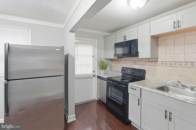 5330 DOGWOOD RD, Woodlawn, MD 21207