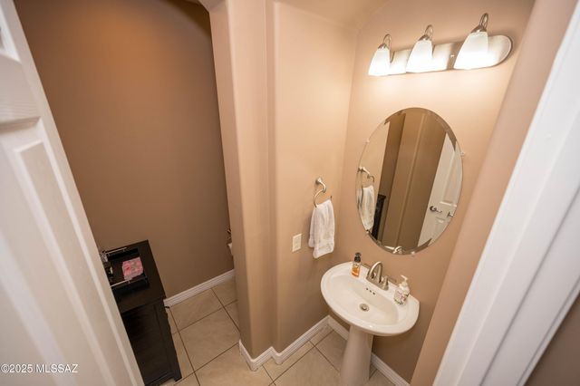 8770 W Denstone Road, Marana, AZ 85653