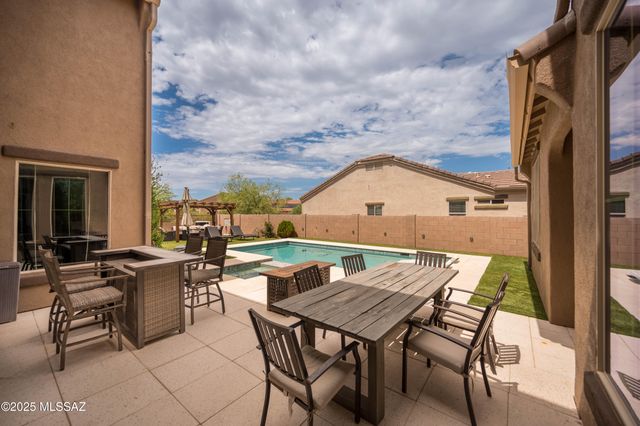 8770 W Denstone Road, Marana, AZ 85653