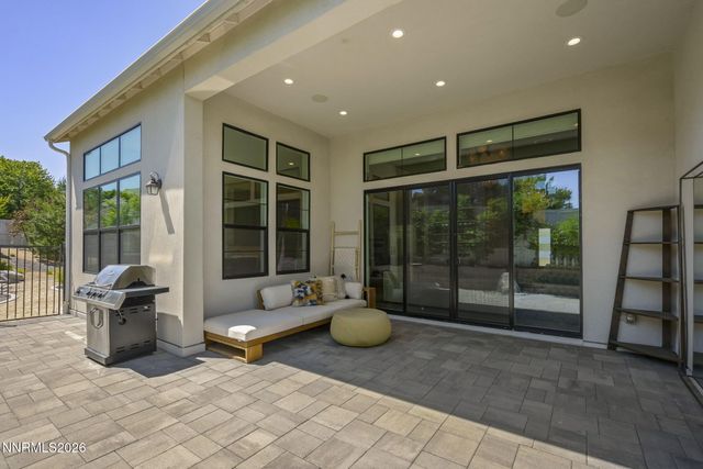 724 W Pleasant Oak Trail, Reno, NV 89511