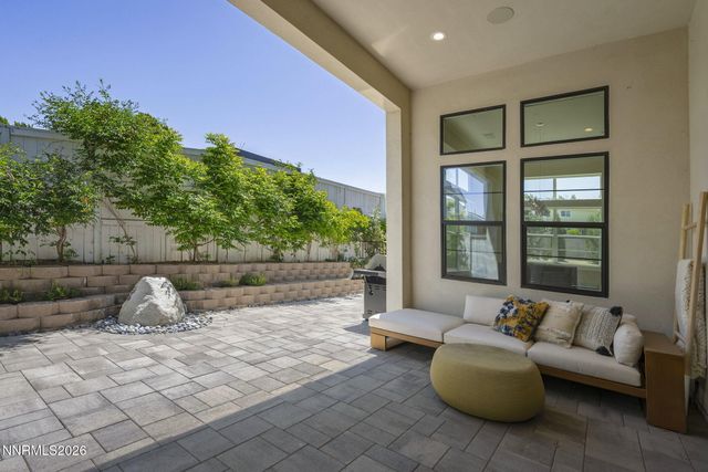 724 W Pleasant Oak Trail, Reno, NV 89511