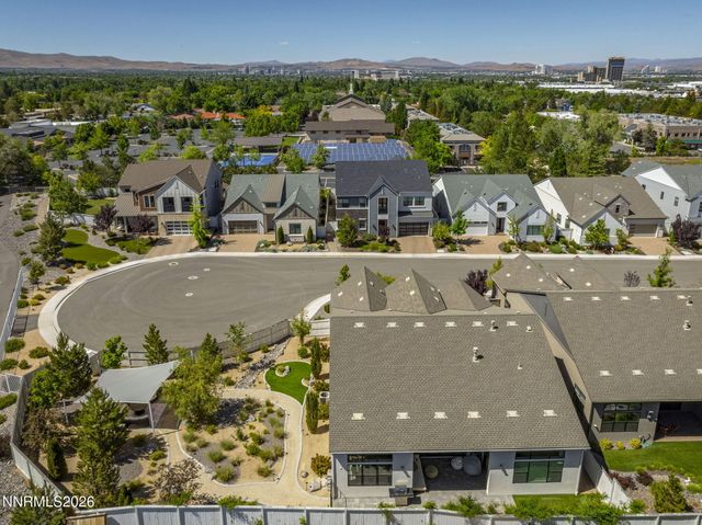 724 W Pleasant Oak Trail, Reno, NV 89511