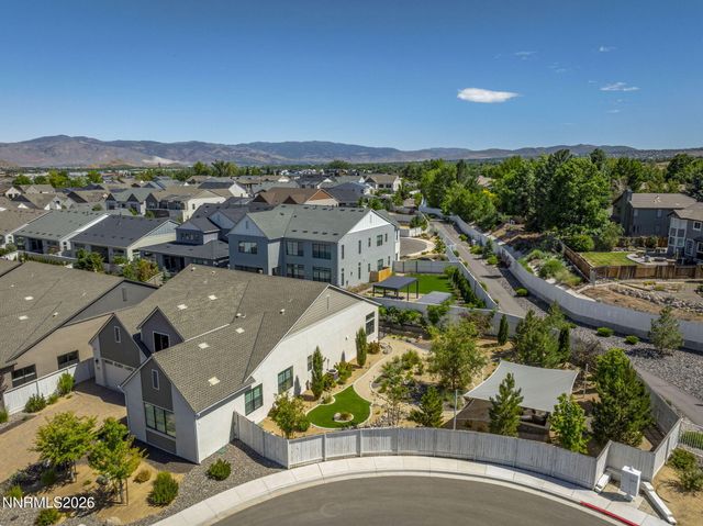 724 W Pleasant Oak Trail, Reno, NV 89511