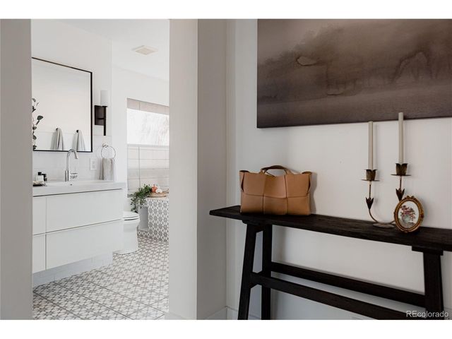 5540 E 4th Ave, Denver, CO 80220