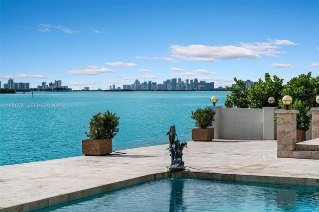 1990 NE 119th Rd, North Miami, FL 33181