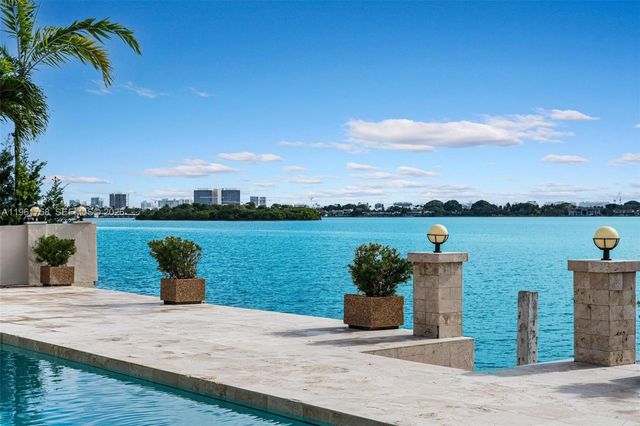 1990 NE 119th Rd, North Miami, FL 33181