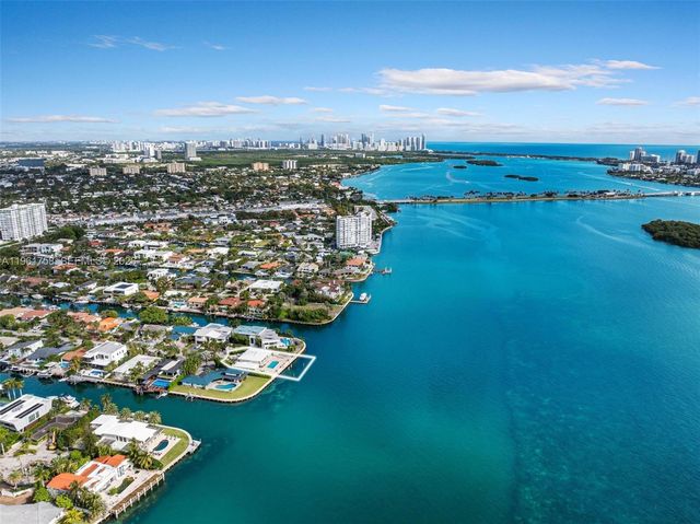 1990 NE 119th Rd, North Miami, FL 33181