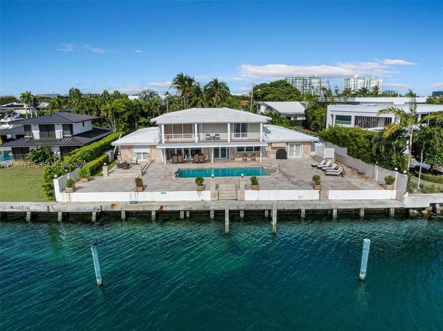 1990 NE 119th Rd, North Miami, FL 33181