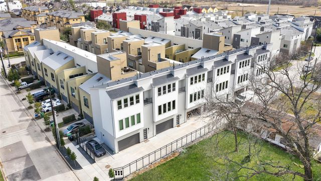 2916 Cline Street, Houston, TX 77020