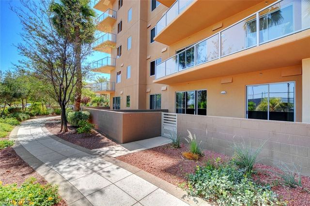 8255 Las Vegas Boulevard 1205, Las Vegas, NV 89123