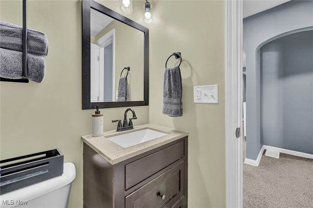 210 Louisiana Avenue, Elyria, OH 44035