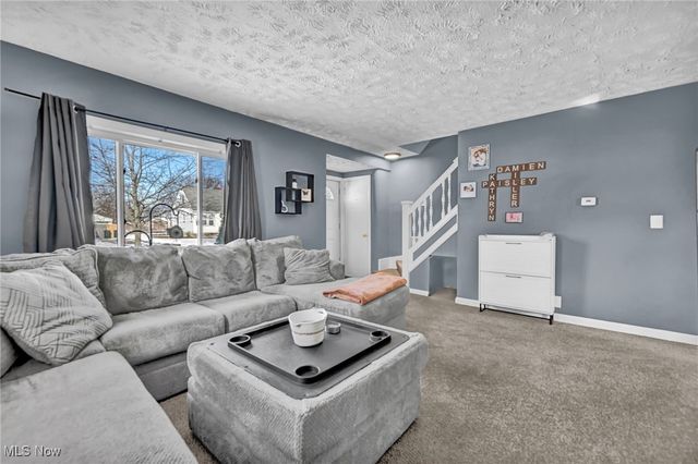 210 Louisiana Avenue, Elyria, OH 44035