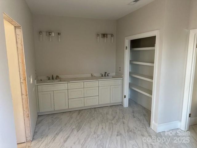 107 Chalfont Court, Salisbury, NC 28147