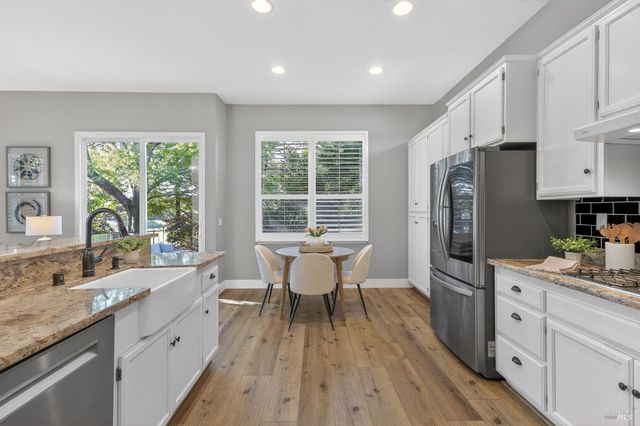 10 Makena Ct, Petaluma, CA 94954