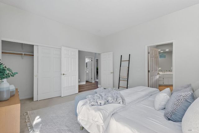 10 Makena Ct, Petaluma, CA 94954