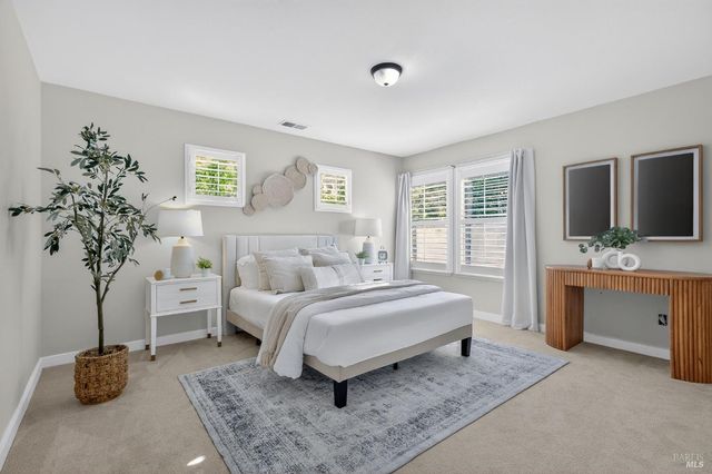 10 Makena Ct, Petaluma, CA 94954