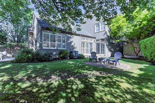 10 Makena Ct, Petaluma, CA 94954