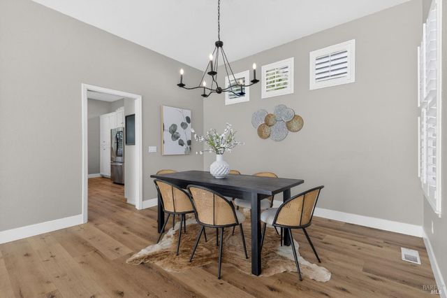 10 Makena Ct, Petaluma, CA 94954