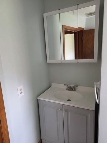 72 Kurland Ave, Brockton, MA 02301