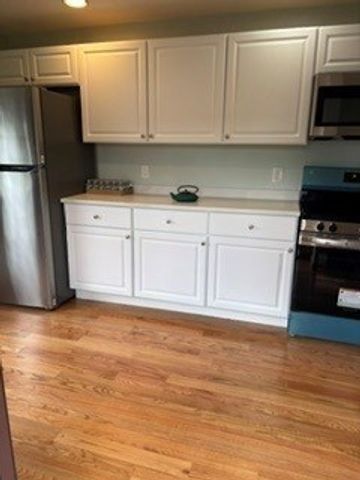 72 Kurland Ave, Brockton, MA 02301
