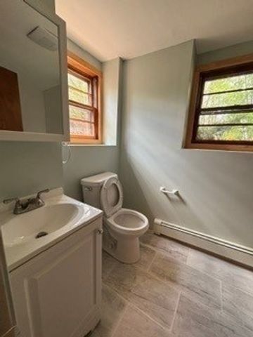 72 Kurland Ave, Brockton, MA 02301