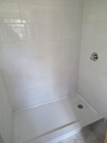72 Kurland Ave, Brockton, MA 02301