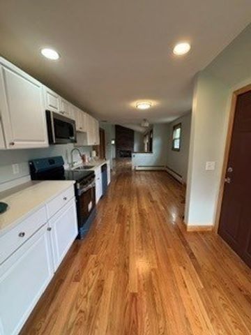 72 Kurland Ave, Brockton, MA 02301