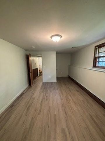 72 Kurland Ave, Brockton, MA 02301
