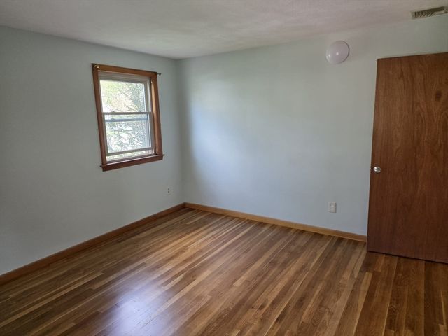 72 Kurland Ave, Brockton, MA 02301