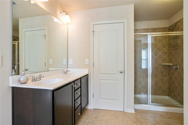 2394 Whiteoak SE Court 51, Smyrna, GA 30080