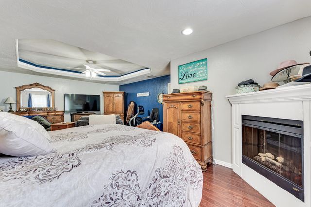 7222 N Farm Road 203, Strafford, MO 65757