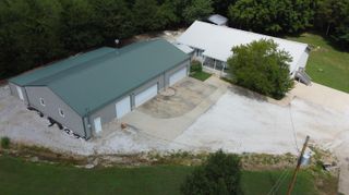 7222 North Farm Road 203, Strafford, MO 65757