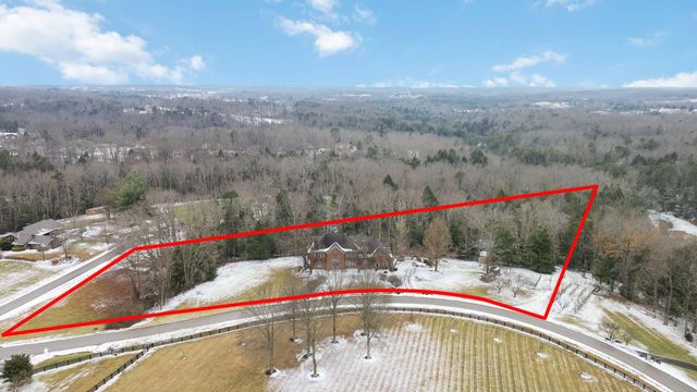 484 Woods Edge Drive, London, KY 40741