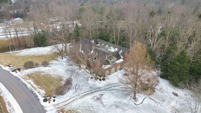 484 Woods Edge Drive, London, KY 40741