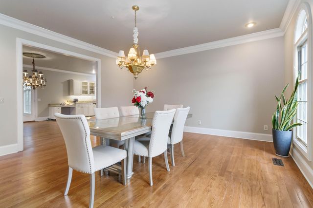 484 Woods Edge Drive, London, KY 40741