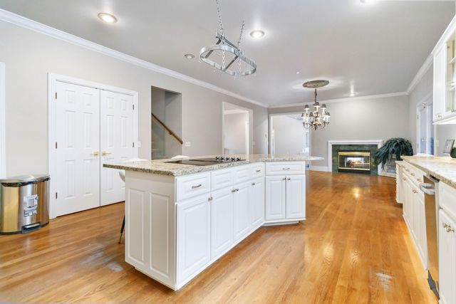 484 Woods Edge Drive, London, KY 40741