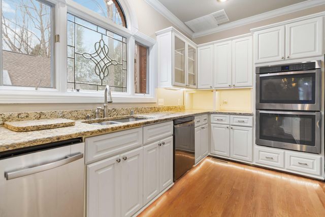 484 Woods Edge Drive, London, KY 40741