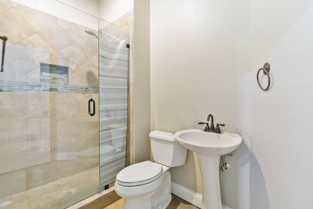 484 Woods Edge Drive, London, KY 40741