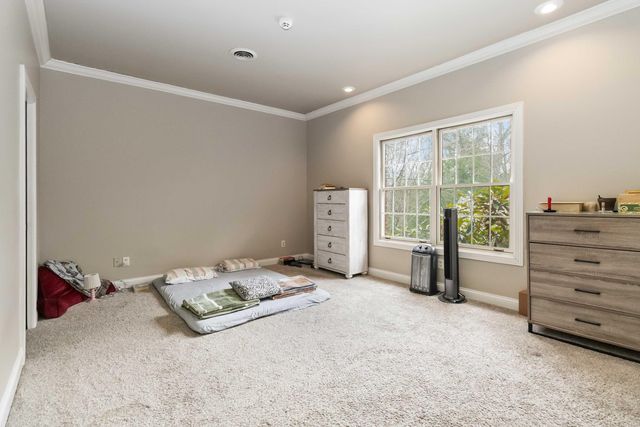 484 Woods Edge Drive, London, KY 40741