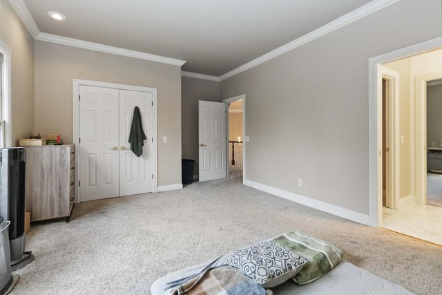 484 Woods Edge Drive, London, KY 40741