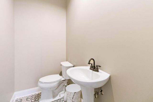 484 Woods Edge Drive, London, KY 40741